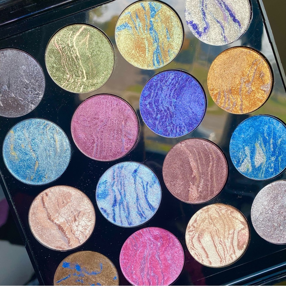 Eye Dream of Glam Eyeshadow Palette